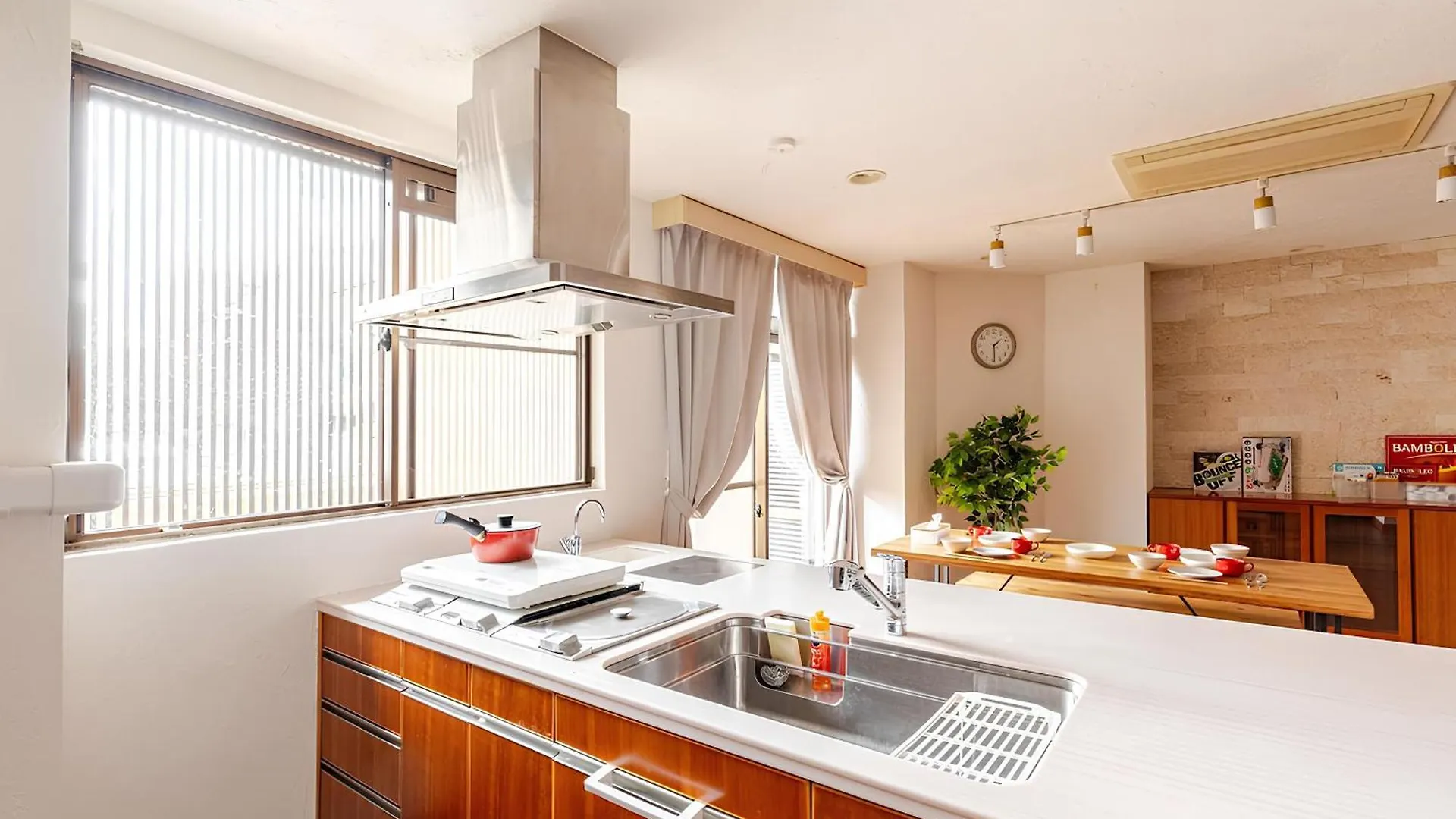 Apartment 【150㎡Over/ジャグジー有】大人数でも快適のプレミアム空間 Osaka
